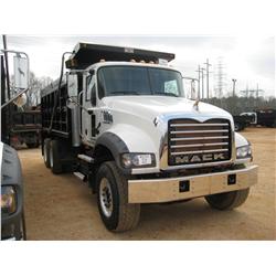 2009 MACK GU713 T/A DUMP