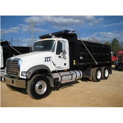 2008 MACK GU713 T/A DUMP
