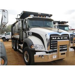 2007 MACK CT713 TRI-AXLE DUMP