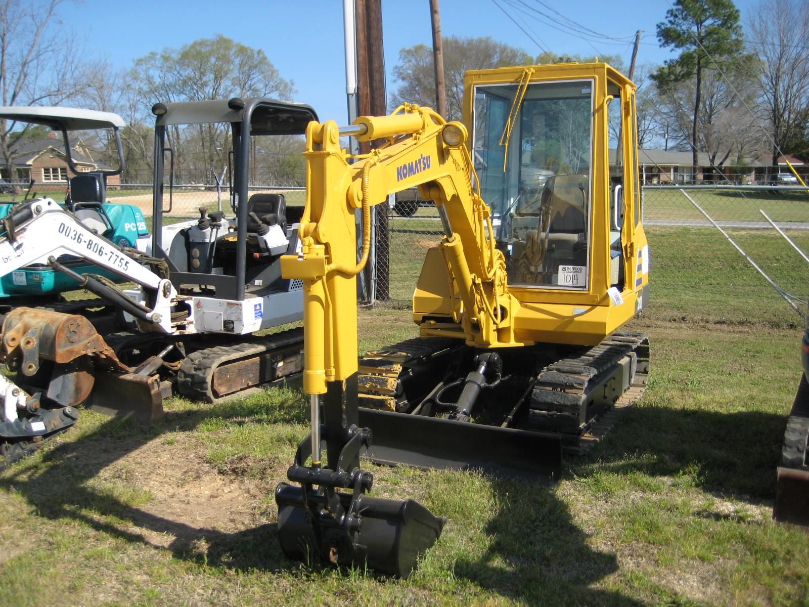 KOMATSU PC20-5 HYDRAULIC EXCAVATOR