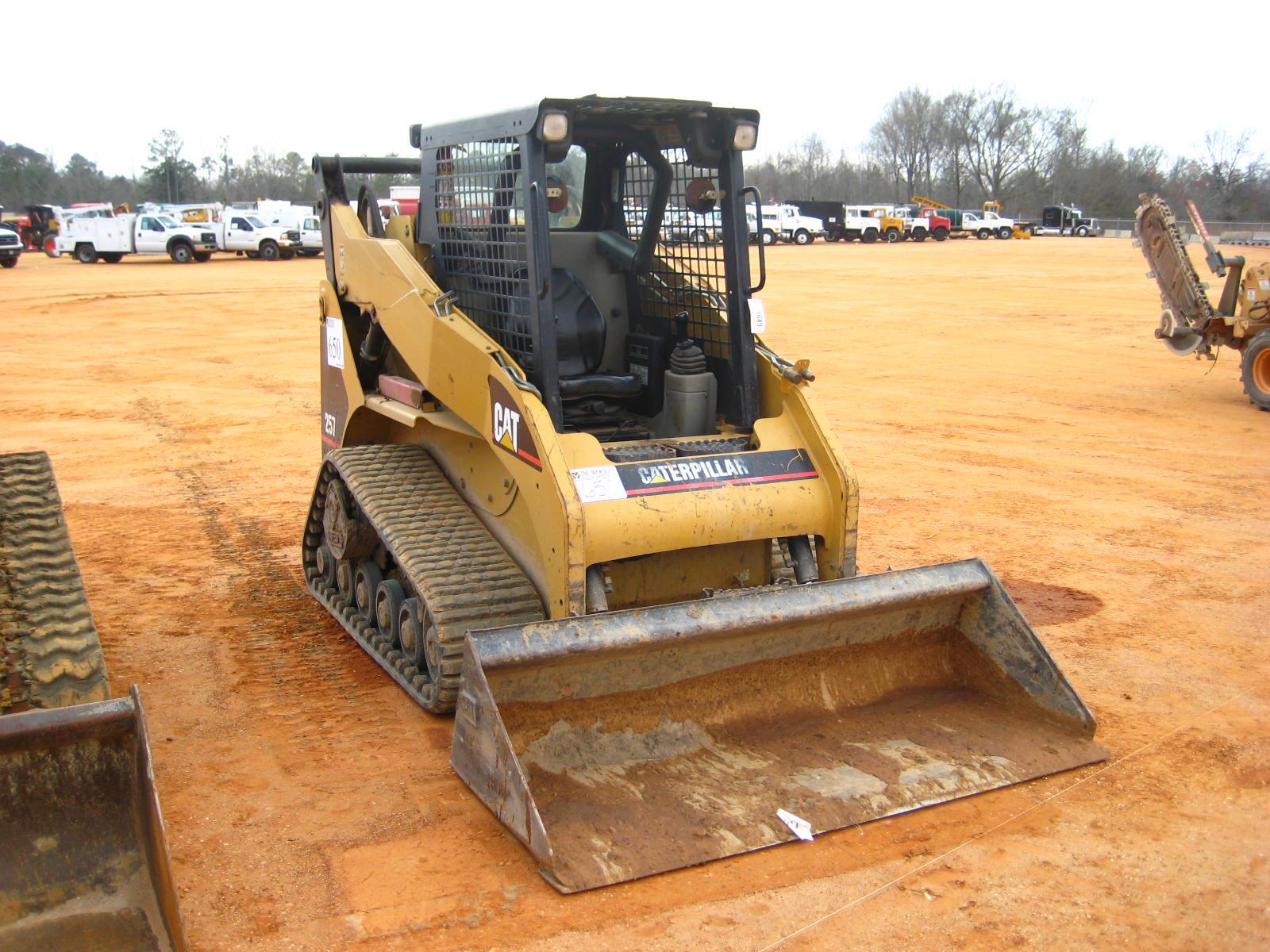 CAT 257 SKID STEER LOADER