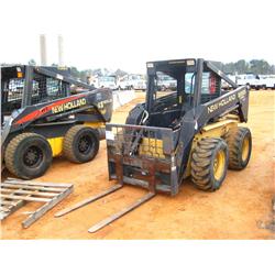 NEW HOLLAND LX885 SKID STEER LOADER