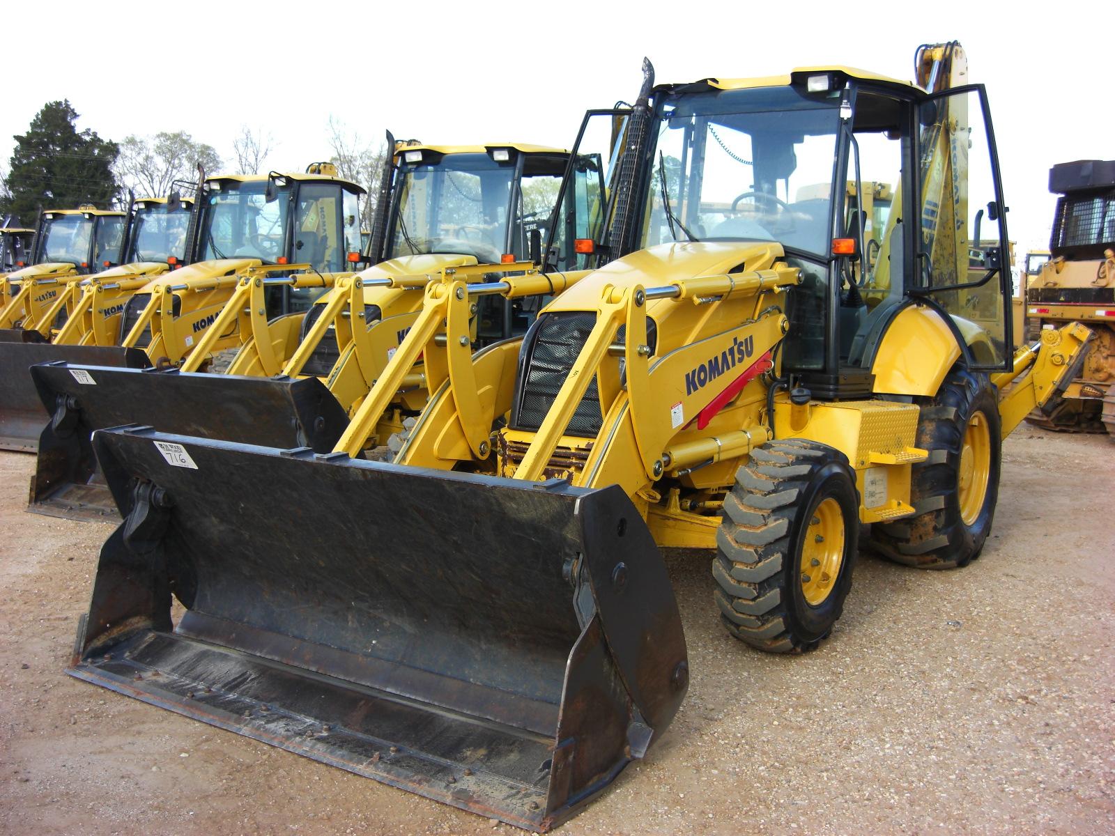 Komatsu Wb140