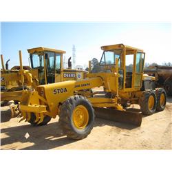 JOHN DEERE 570A MOTOR GRADER
