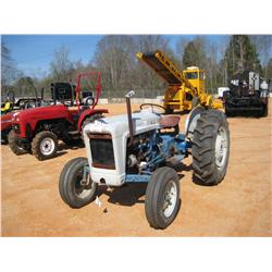 FORD 4000 FARM TRACTOR