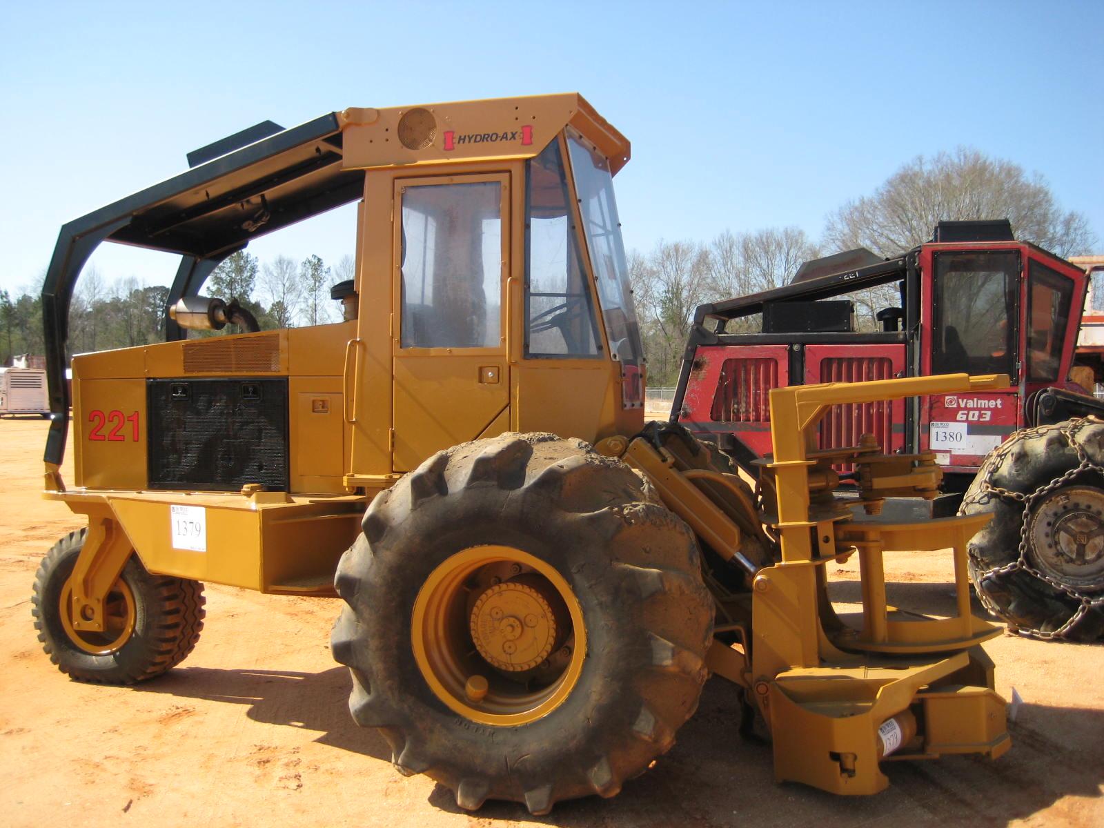 HYDRO AX 221 FELLER BUNCHER