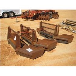(1) LOT 3 BUMPERS