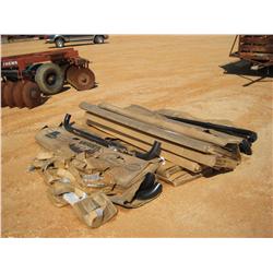 (1) LOT TRUCK SIDE BARS