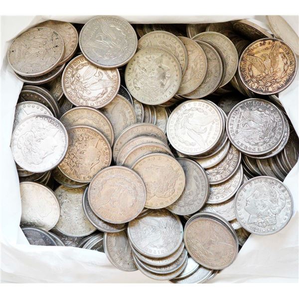 USA; 1921 Morgan $1, lot of 242 coins. Average VF-EF.