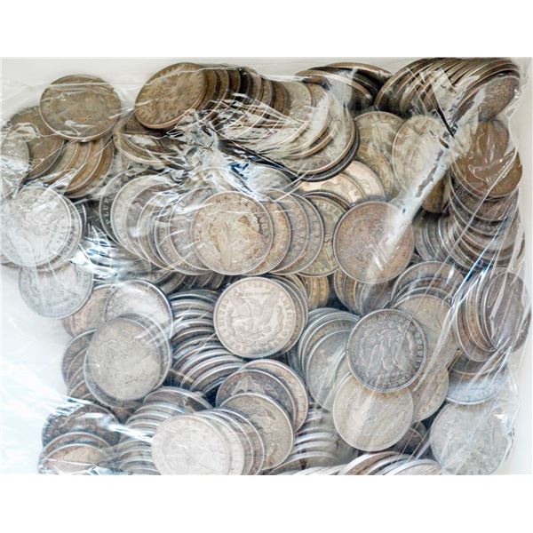 USA; 1921-D $1, lot of 267 coins. Average VF-EF.