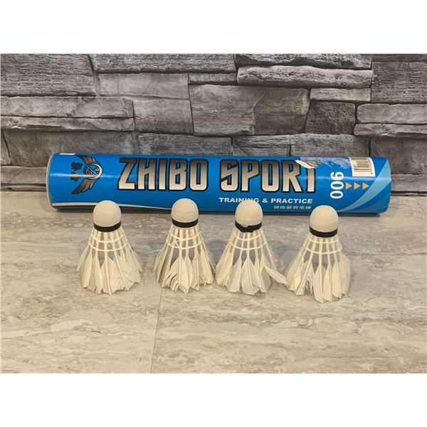 Package of Shuttercocks