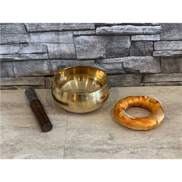 Himalayan Bazaar - Tibetan Chakra Singing Bowl - 6in