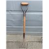 Image 3 : Spading Fork