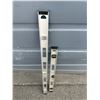 Image 3 : Lot of 2 Aluminum  Levels 4 Foot and a  3 Foot