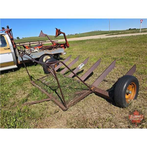 Square Bale Stooker (126"W x 104"L)