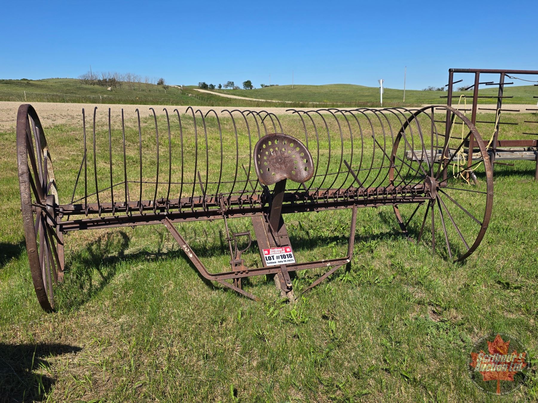 Antique Hay Rake : IHC (11ft)