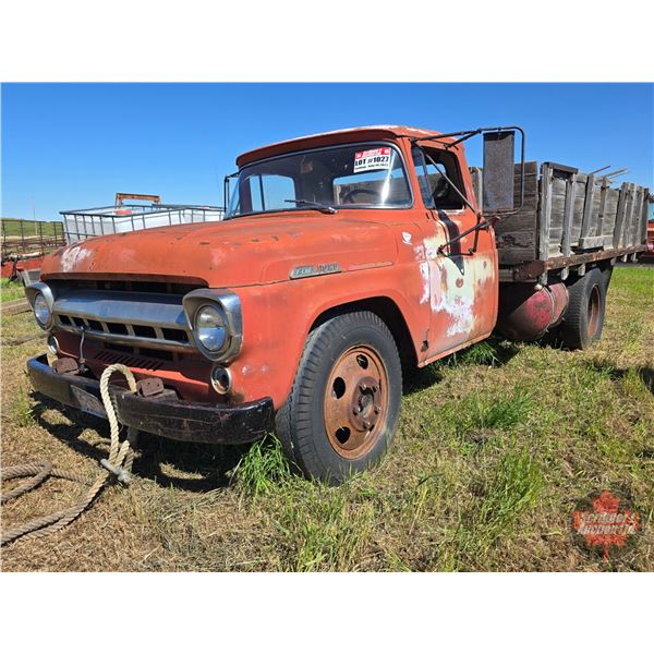 Grain Truck : 1957 Ford F600 : V8 (Not Running)