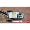 Image 2 : 22 Ton Air/Hydraulic Jack