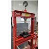 Image 2 : 12 TON SHOP PRESS