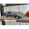 Image 8 : "THE OPEN ROAD" "LEGENDS" Car Display (NAPA) 1/18 Scale (Total Measures: 35"H x 24-1/2"W x 7"D)