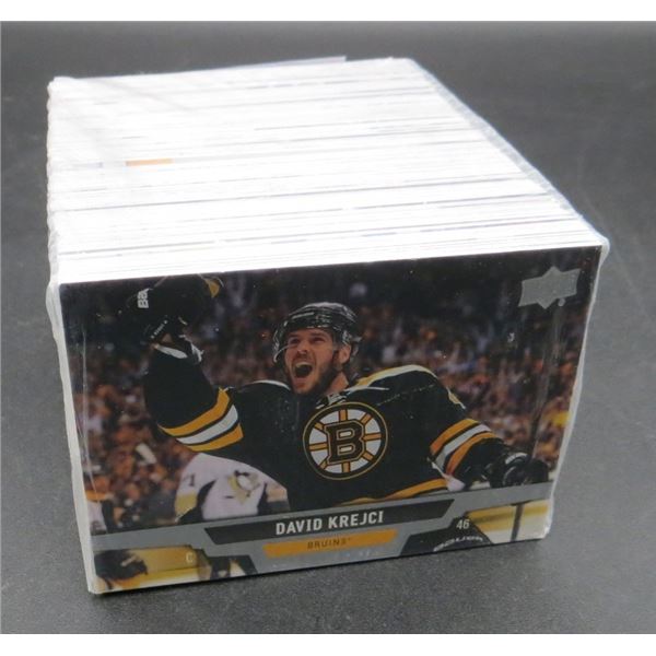 2013-14 Upper Deck Hockey Series 1 Complete Set 200 Cards BV $35