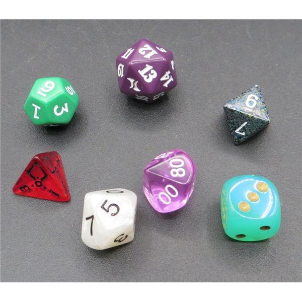 Lot of 7 New Roll playing Game RPG Dice