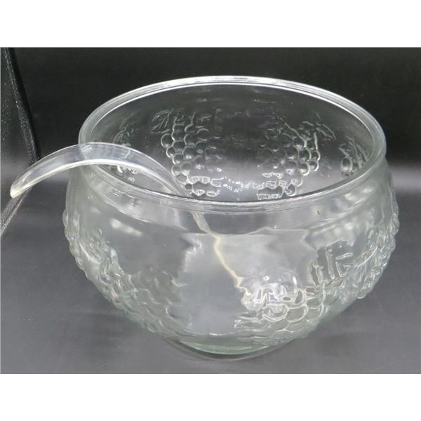 8 1/2 Quart Punch Bowl With Grapes Design & Ladle plus Original Box