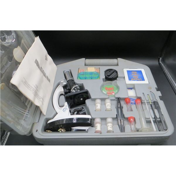 28 Piece Microscope Set With Carry Case