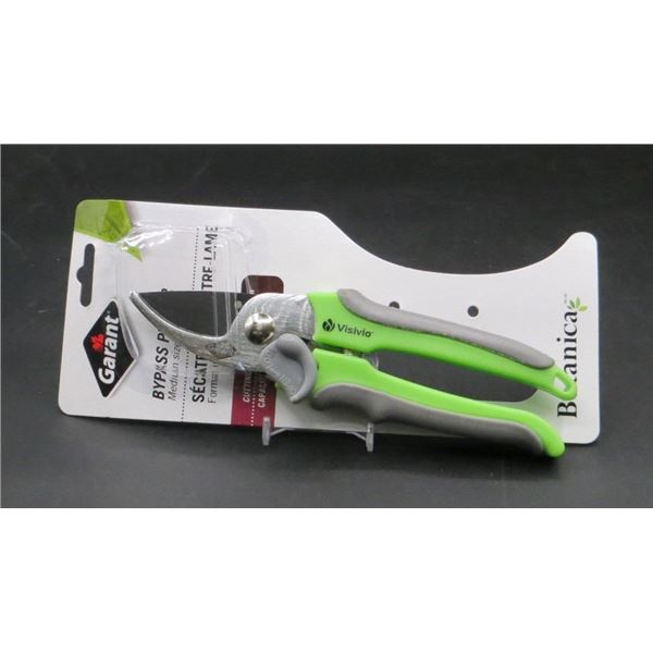 New Garant Medium Size Bypass Pruner