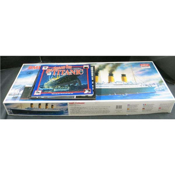 Academy Vintage RMS Titanic 1/350 Scale Plastic Model Kit #1402 With 2 Titanic Books