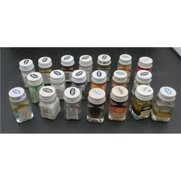 Lot Of 20 Testors Model Paints Various Colours