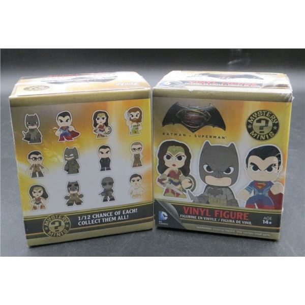 2 New Batman VS Superman Mystery Mini Figures Sealed