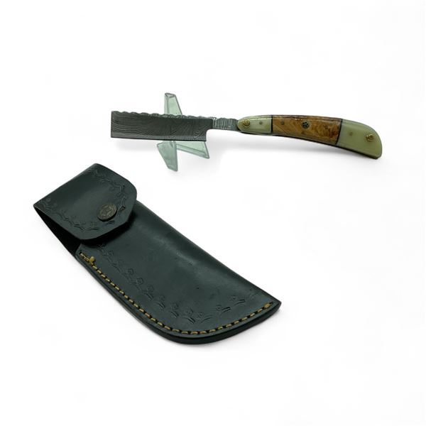 Damascus 3.25" Blade Folding Razor with Leather Sheath