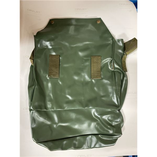 1x KOZAK 7 Czech Army M10 SHOULDER FIGHTING VINYL BAG W/ STRAPS WATERPROOF