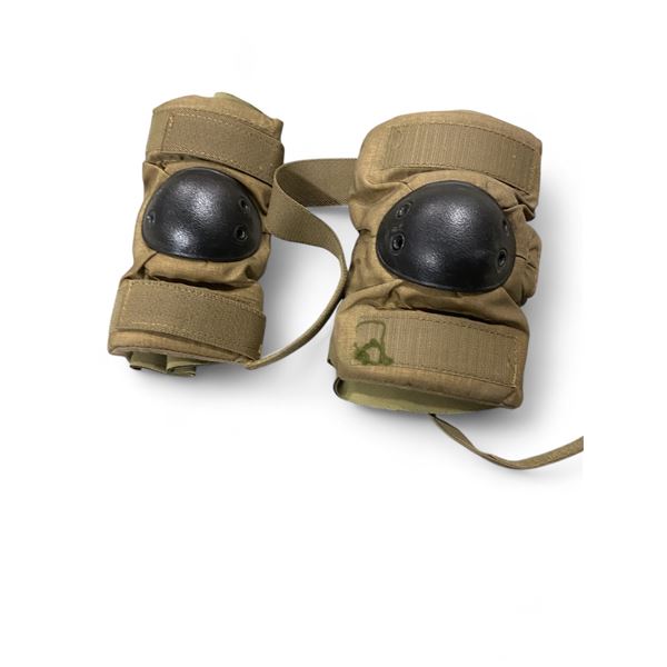 1x US MARINE CORP TACTICAL KNEE PADS TAN COLOR (USED)