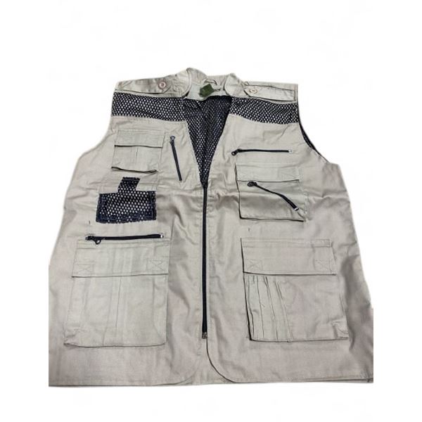 2x Fishing Vest Khaki Colour Size X-Large New item