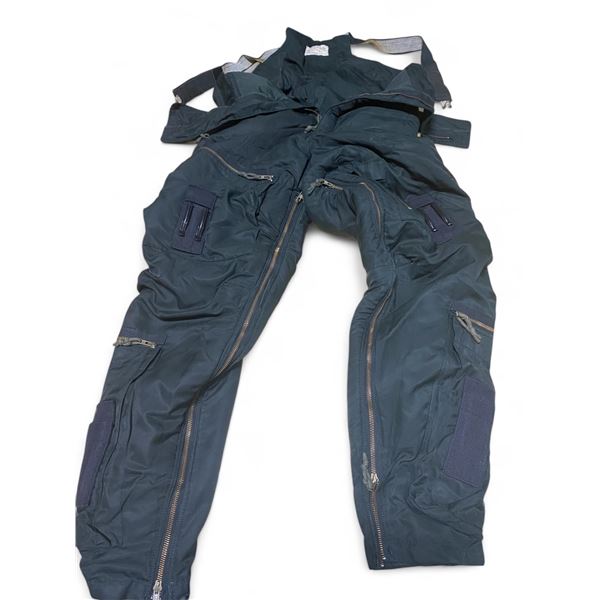 1x Level 4 Flyers Pilot BIB Coveralls Navy Size 6635 Like New Condition