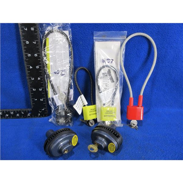2 Trigger Locks Keyed The Same w/ 1 Key & 4 Cable Locks w/ 2 Keys Each