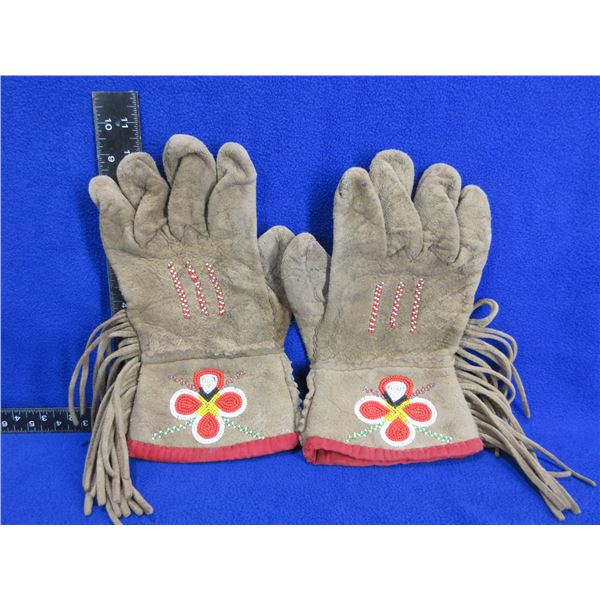 Native American Leather Gloves w/ Beadwork & Fringes - Appear to be Size Large