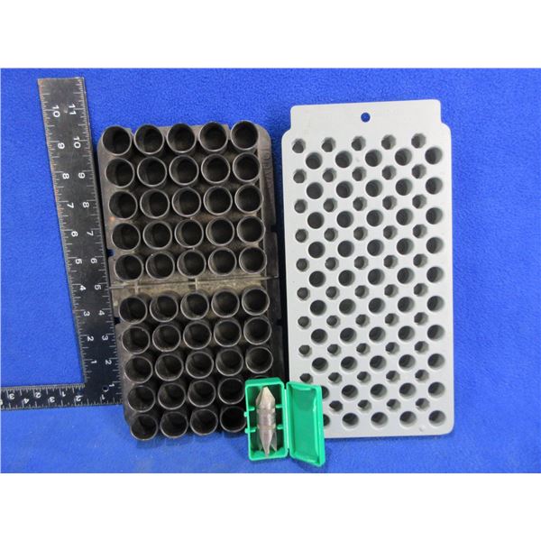 RCBS Deburring Tool and 2 Reloading Trays (12 Ga. and 38/357, 9MM/45)