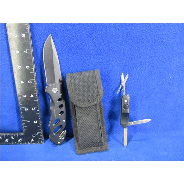 Folding Lock Blade Knife & Key Chain Knife with Flashlight