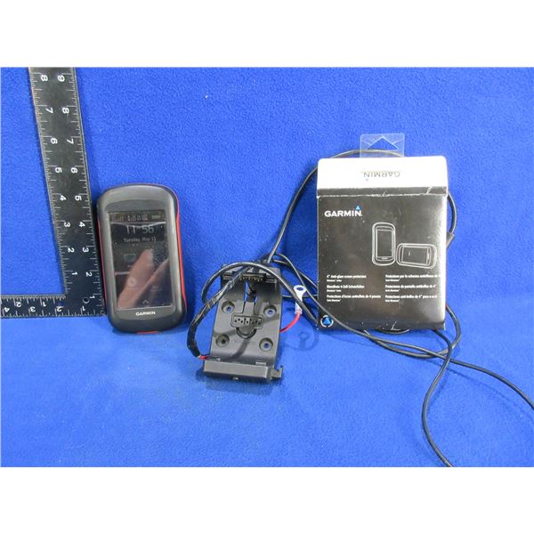 Garmin Montana 680 Handheld GPS - Tested working at time of cataloging