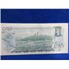 Image 6 : 2 Canadian One Dollar Bills - 1967 and 1973