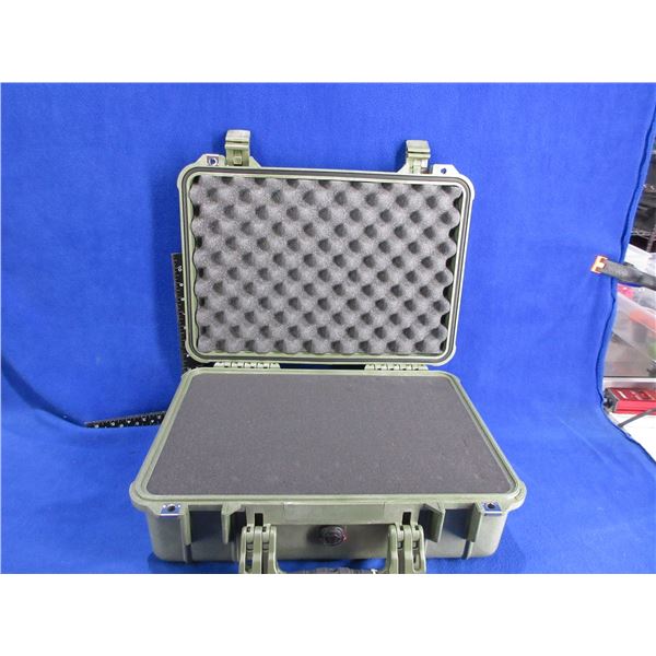 Pelican 1500 Protector Case - Foam is Uncut, Case is in Like New Condition