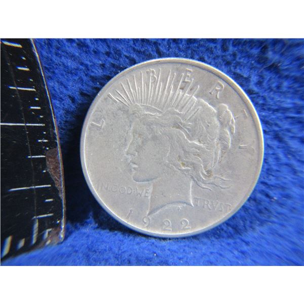 1922 USA One Dollar "Peace Dollar" - .900 Silver