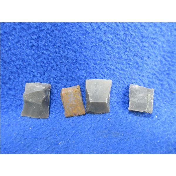 4 Assorted Flints for Flintlock Rifle