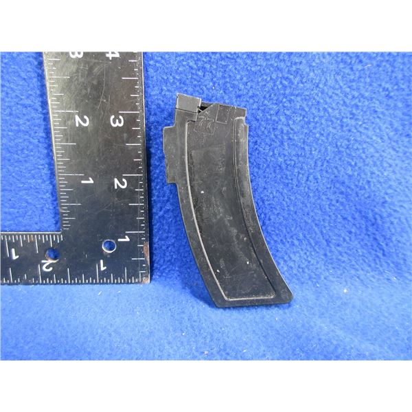 22 LR Remington Nylon 77 Magazine - Has a chip on the back