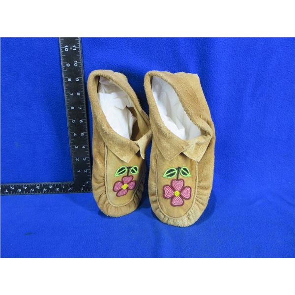 Native American Leather Mocassins with Beadwork - 10" Sole