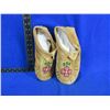 Image 1 : Native American Leather Mocassins with Beadwork - 10" Sole