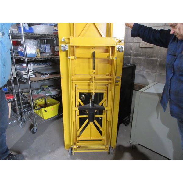 Power Fist 1000 lb Hydraulic Motorcycle Lift - PICK UP ONLY